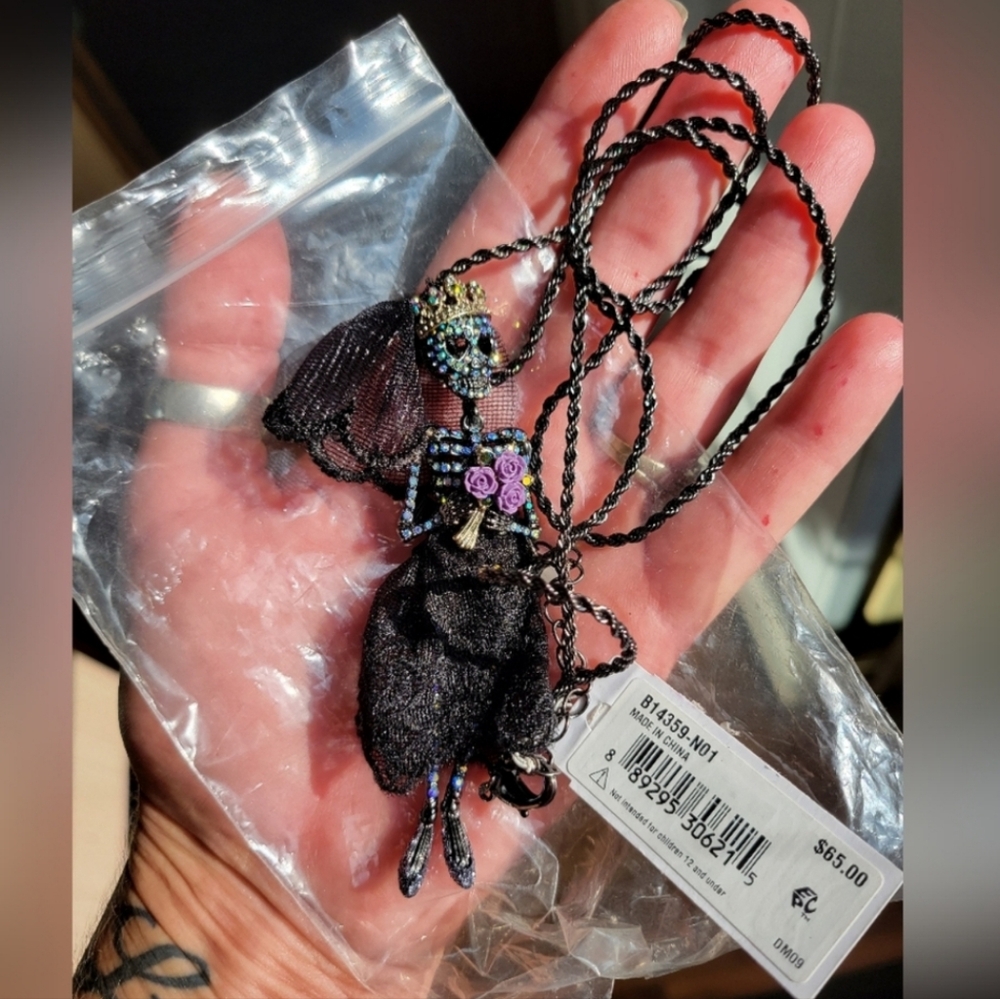 Betsey Johnson Crystal Pave skeleton corpse Bride necklace PRICE FIRM